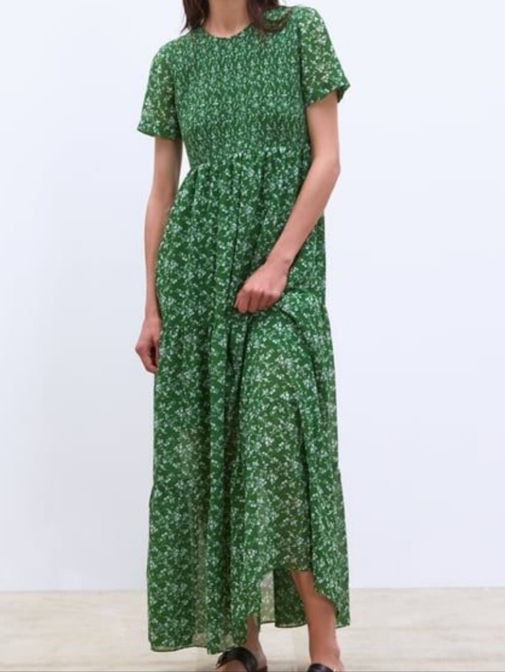 Zara Green & White Ditzy Floral Tiered Smocked Short Sleeve Maxi Dress